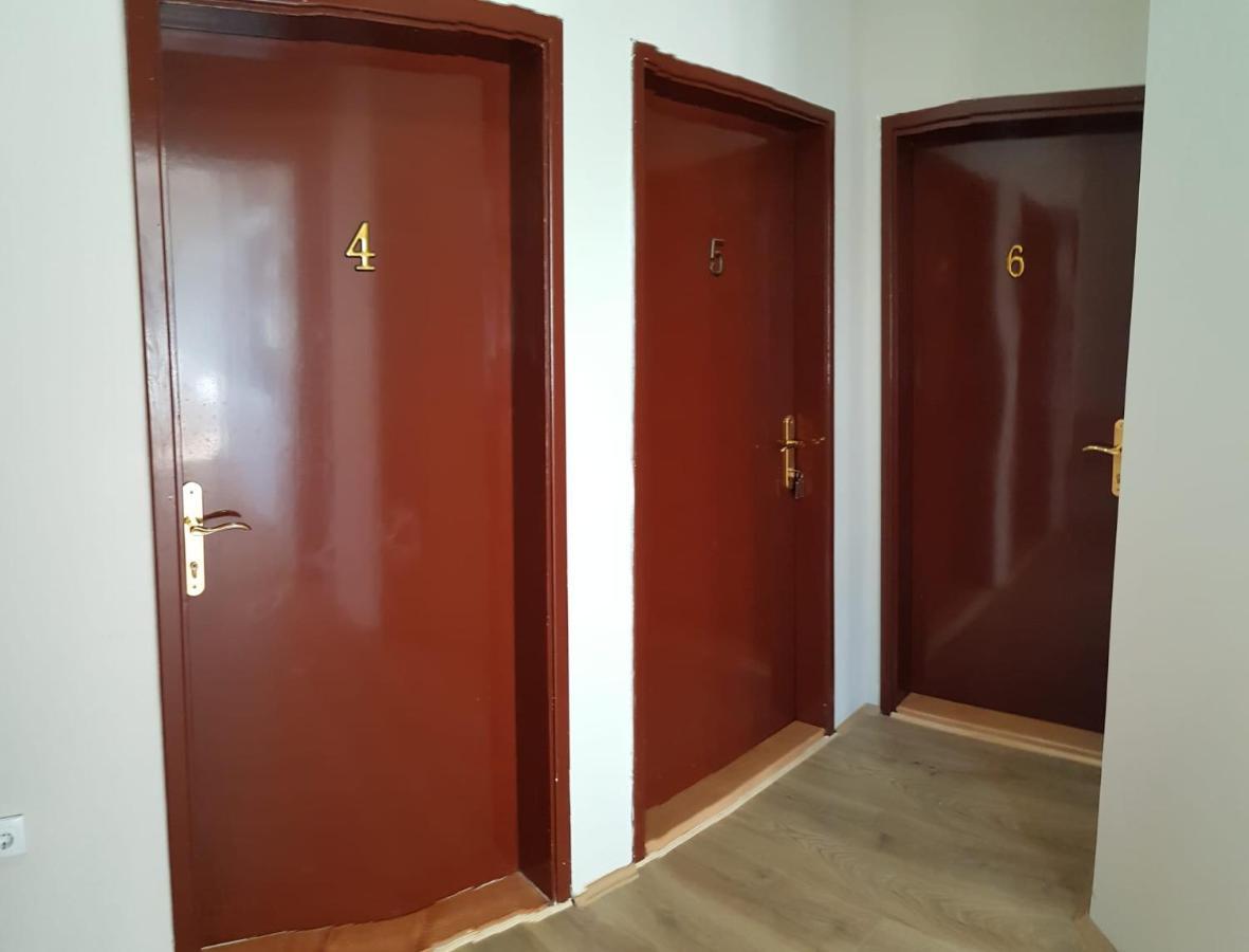 Tabacco Rooms Obrenovac  المظهر الخارجي الصورة